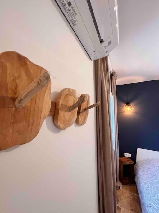 Loft Pied De Coline Au Calme Apartment Ginasservis Exterior photo